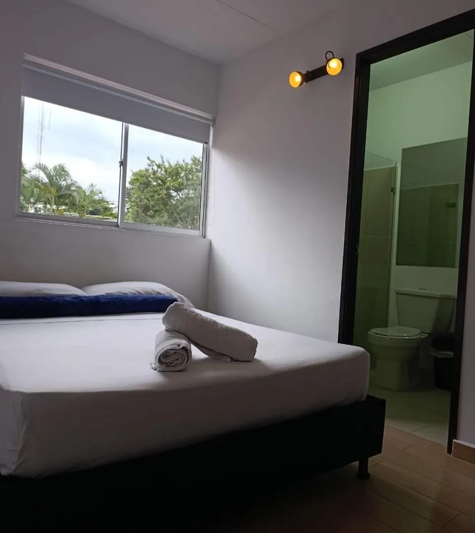 מדיין Cloud9 Hostel
