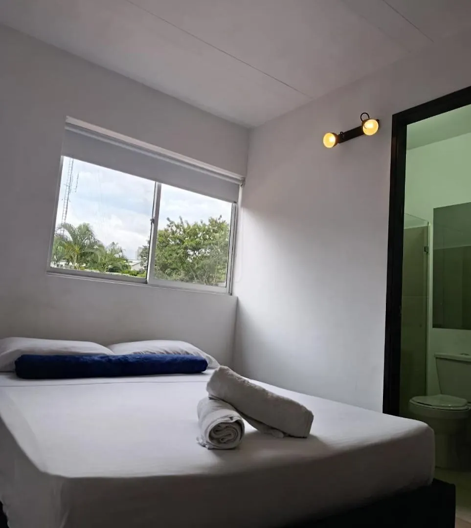 מדיין Cloud9 Hostel