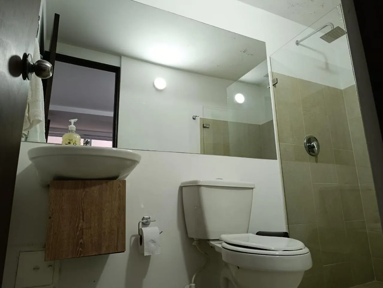 מדיין Cloud9 Hostel